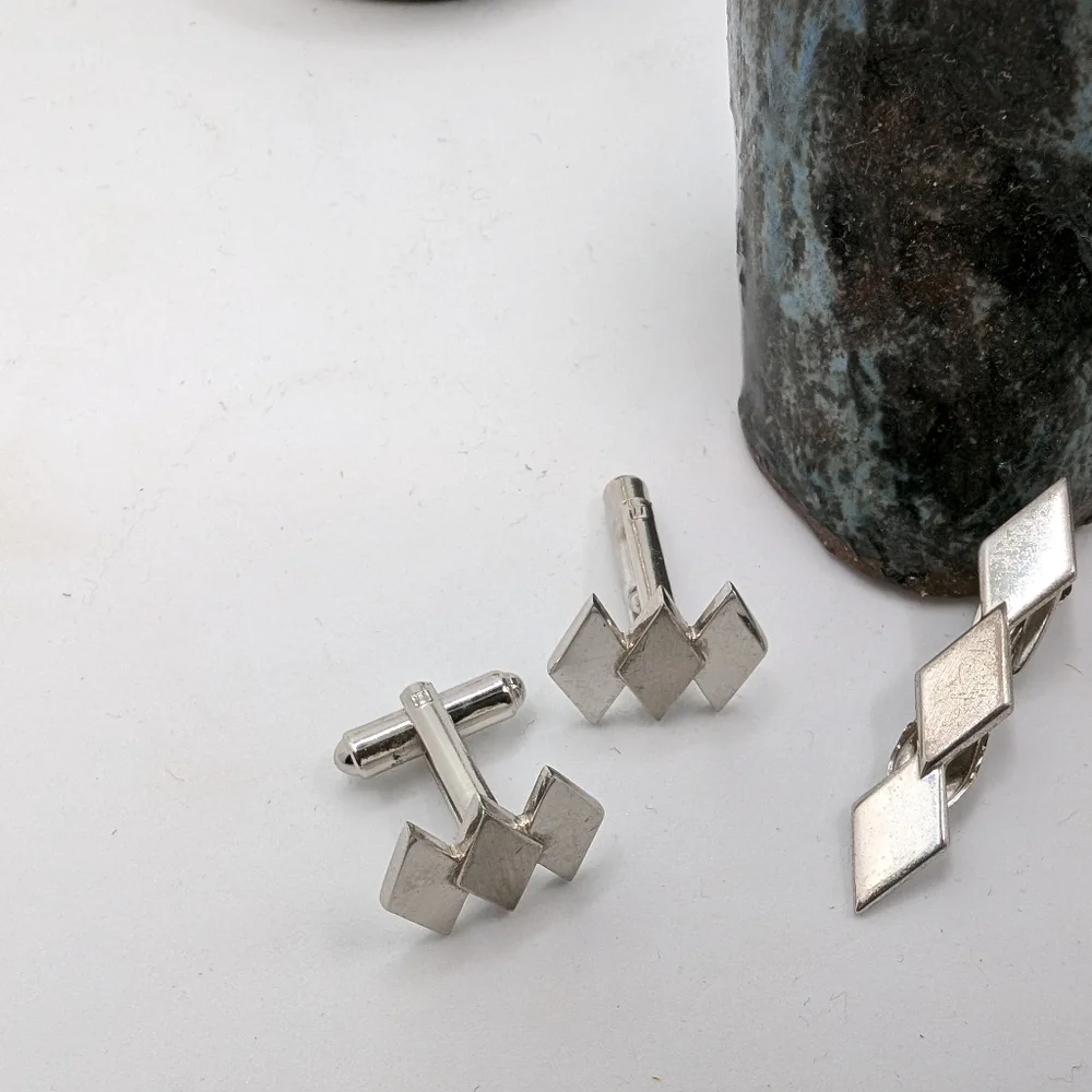 Vintage‎ Hickok cufflinks and tie clip set. Made in USA